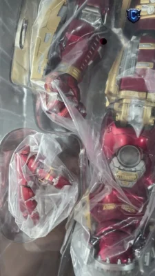 Threezero DLX Iron Man MK44 Hulkbuster 30cm Action Figure