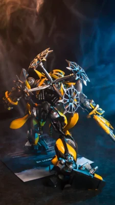 Transformers Bumblebee Alloy Figure 1/18 – 35cm Metal Action Model