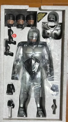 Hot Toys RoboCop MMS202D04 1/6 Die-Cast Collectible Figure