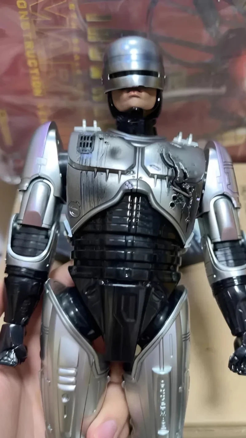 Hot Toys RoboCop MMS202D04 1/6 Die-Cast Collectible Figure