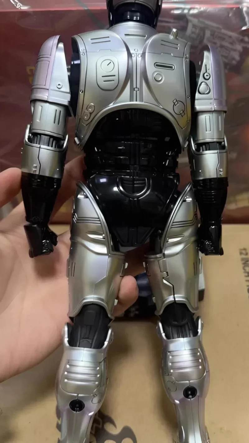 Hot Toys RoboCop MMS202D04 1/6 Die-Cast Collectible Figure