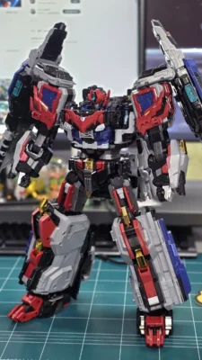 Heavy Iron W 30cm 1 SAMG Metal Cardbot W Heavy Iron W – 30cm Transforming Robot Truck Figure