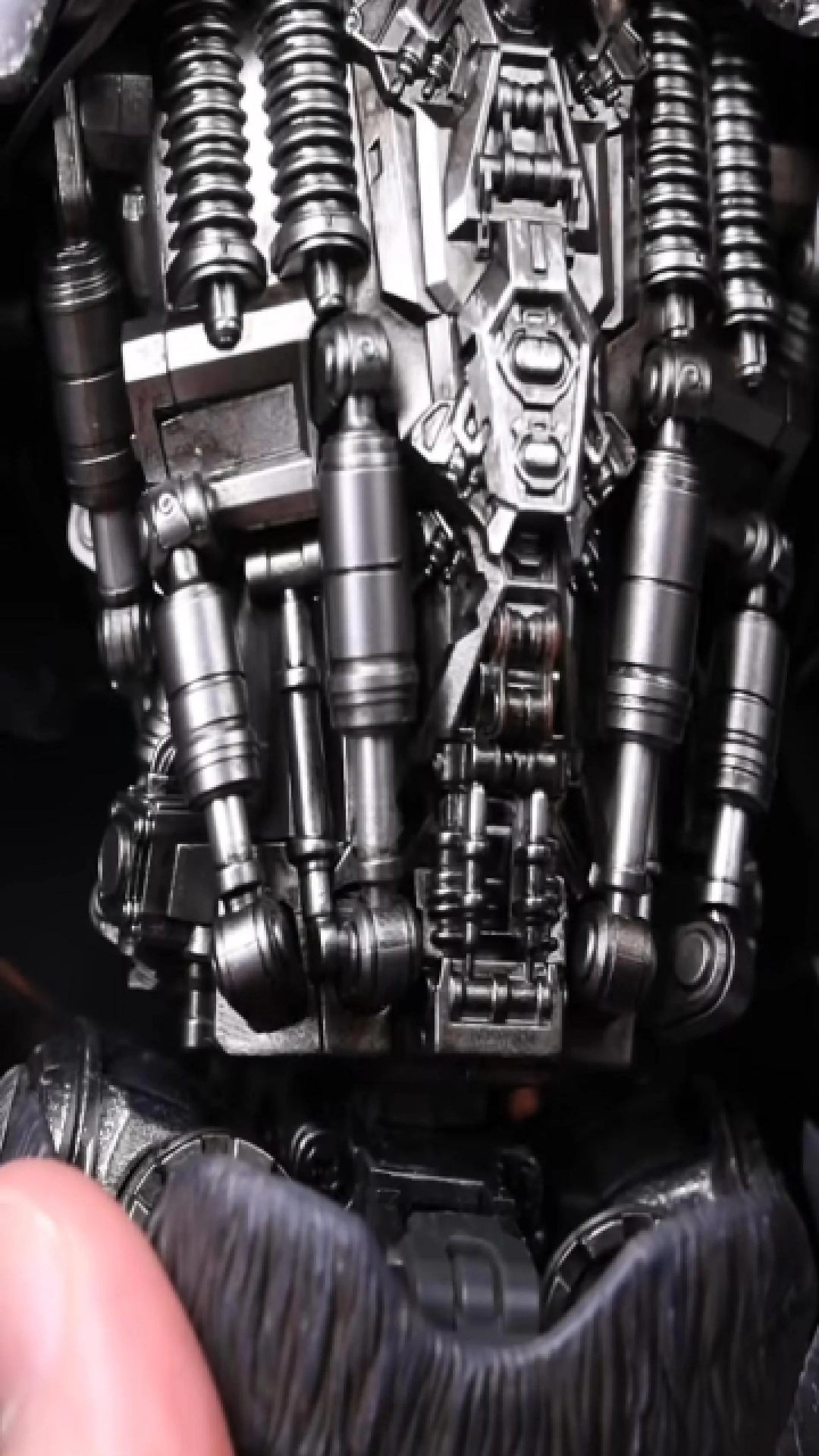 Optimus Primal DLX by Threezero